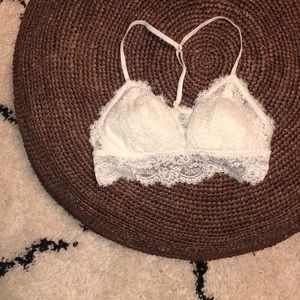 ARIE LACE BRALETTE BRAND NEW NO TAGS